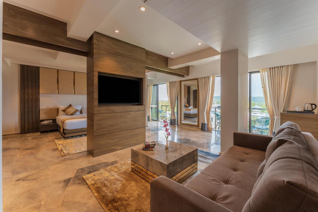 Regenta Central Imperial Candolim Goa Exteriör bild