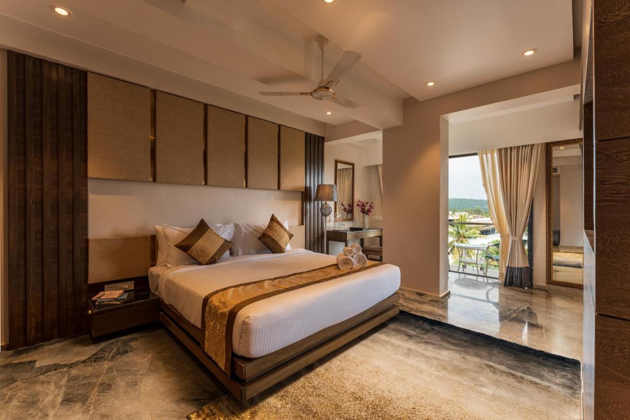 Regenta Central Imperial Candolim Goa Exteriör bild