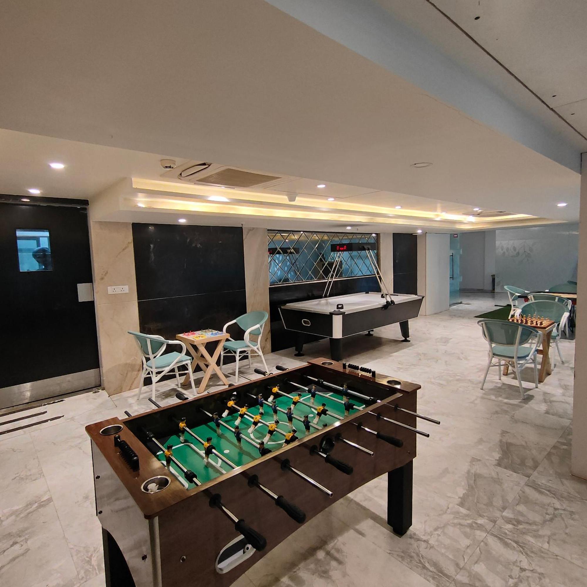 Regenta Central Imperial Candolim Goa Exteriör bild