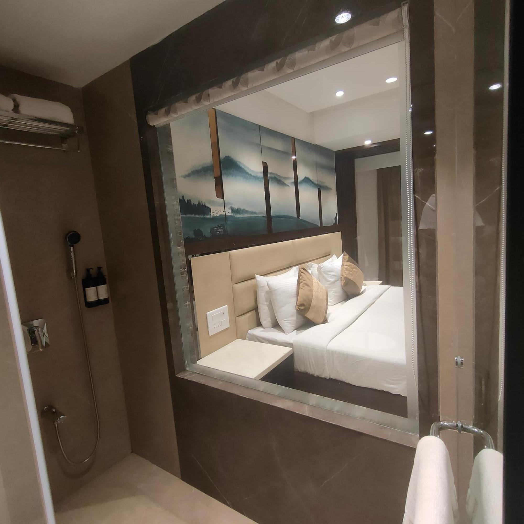 Regenta Central Imperial Candolim Goa Exteriör bild